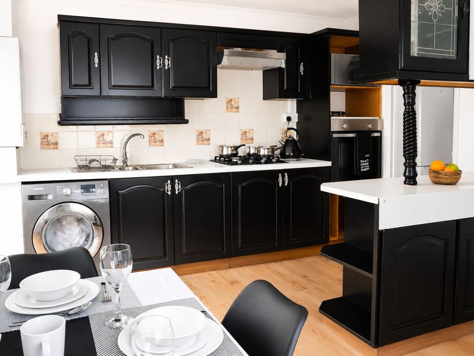 Open Kitchen diner