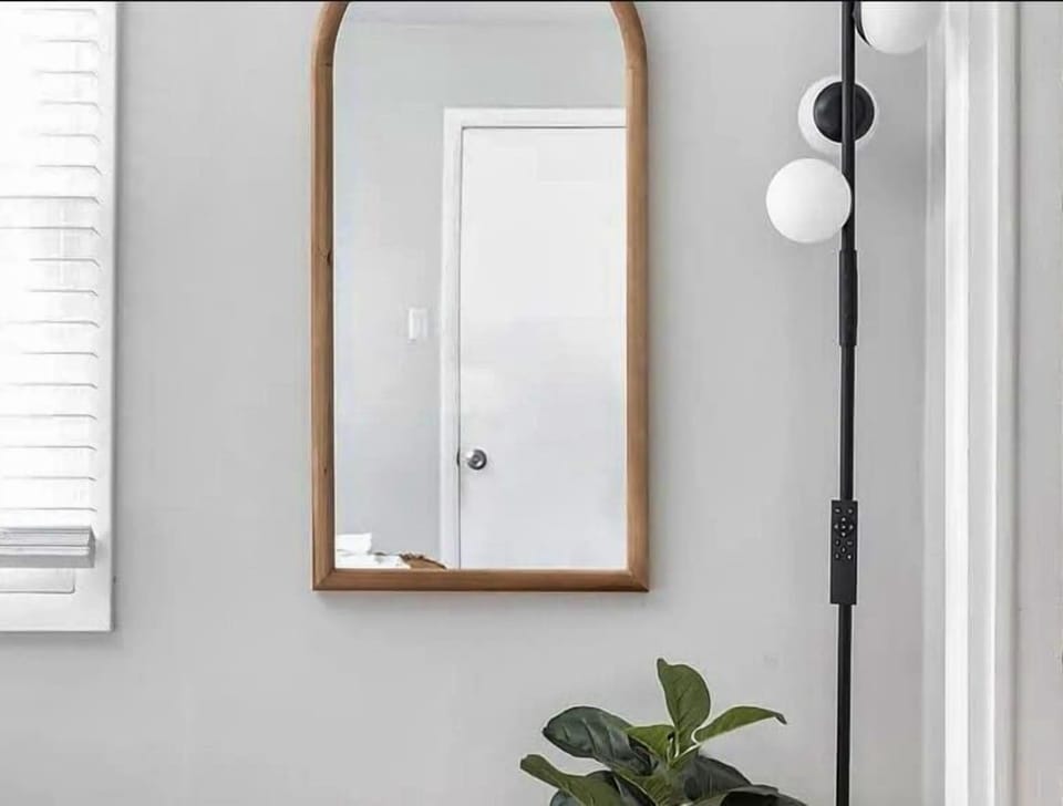 Clean Modern Design Details Bring a Fresh, Stylish Feel