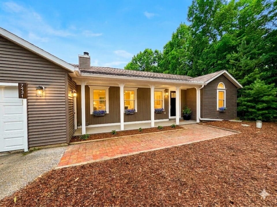 Buchanan Exterior Front