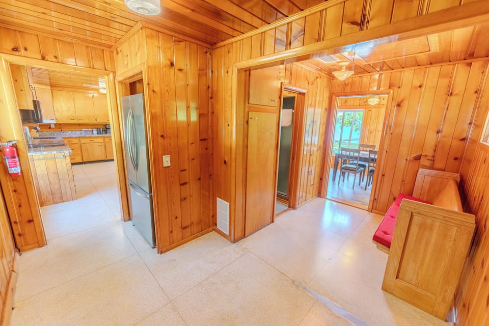 kitchen left, dining room right, bathroom center