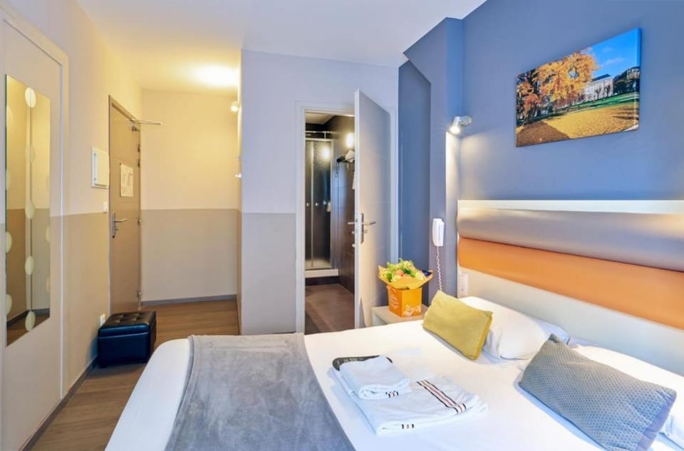 Double bed