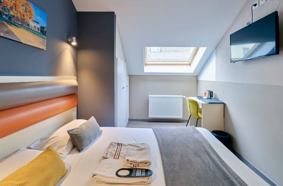 Double bed