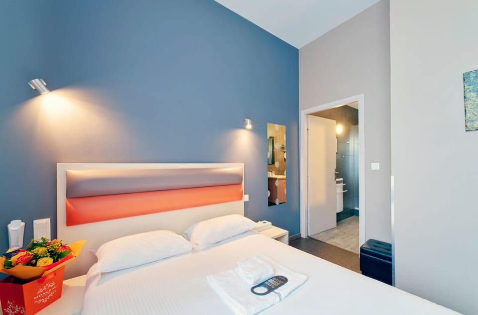 Double bed