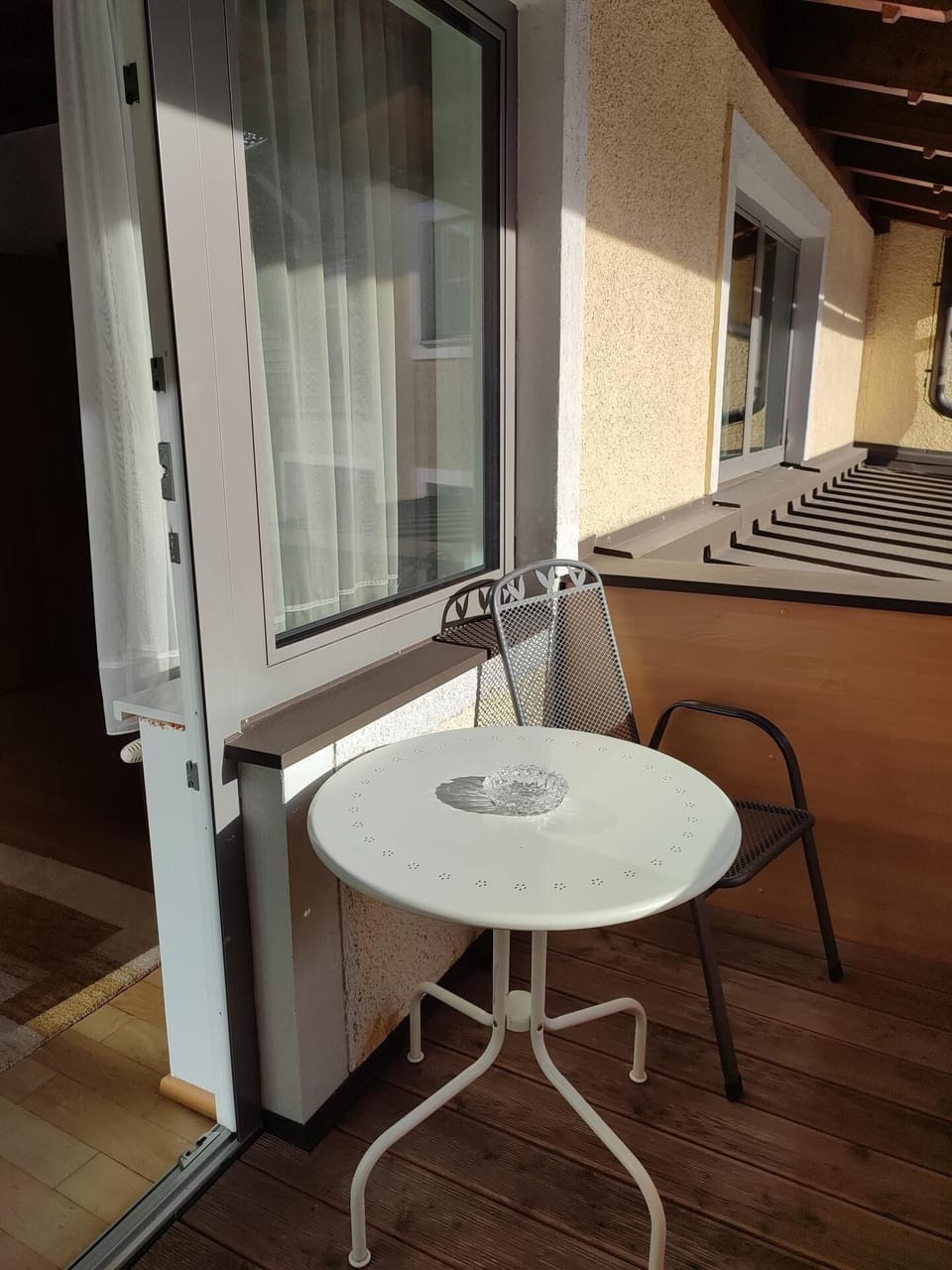 balcony