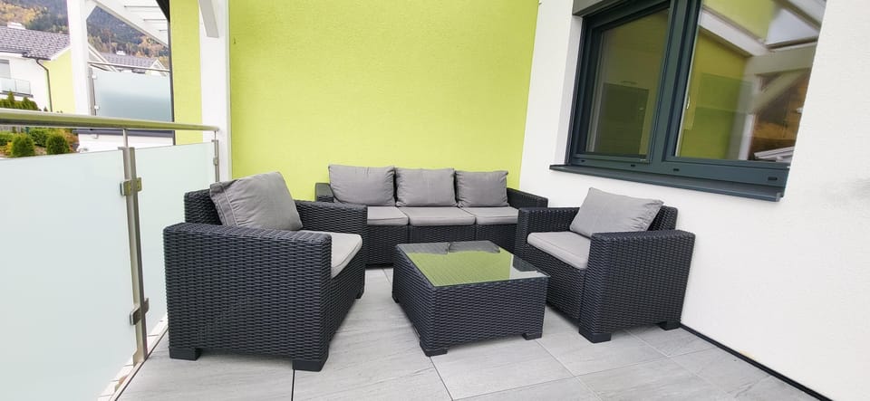 Balcony with seating