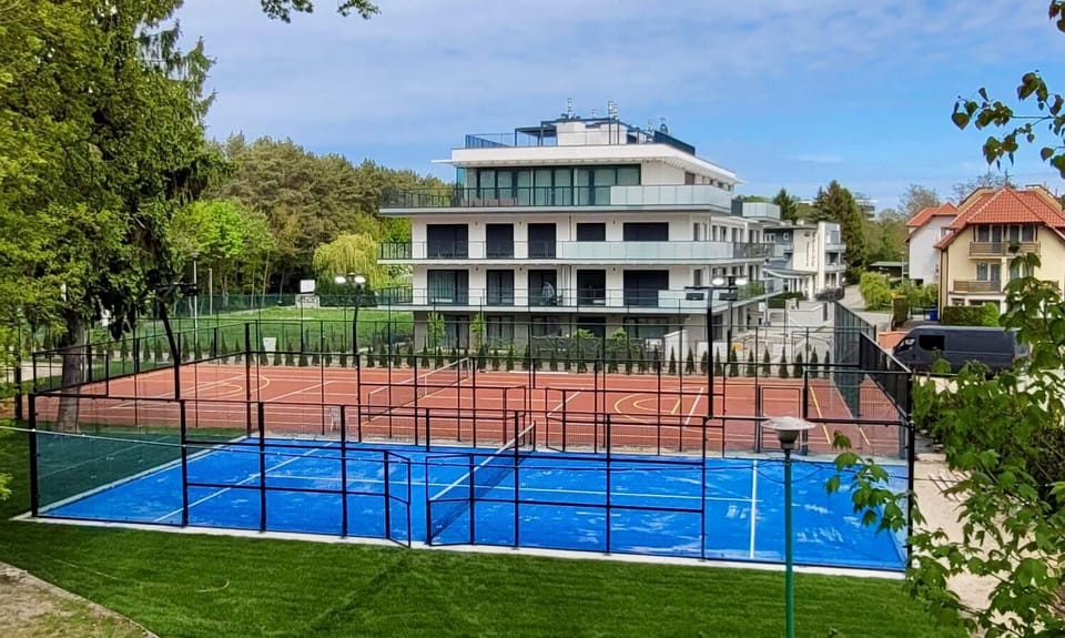 Sport court