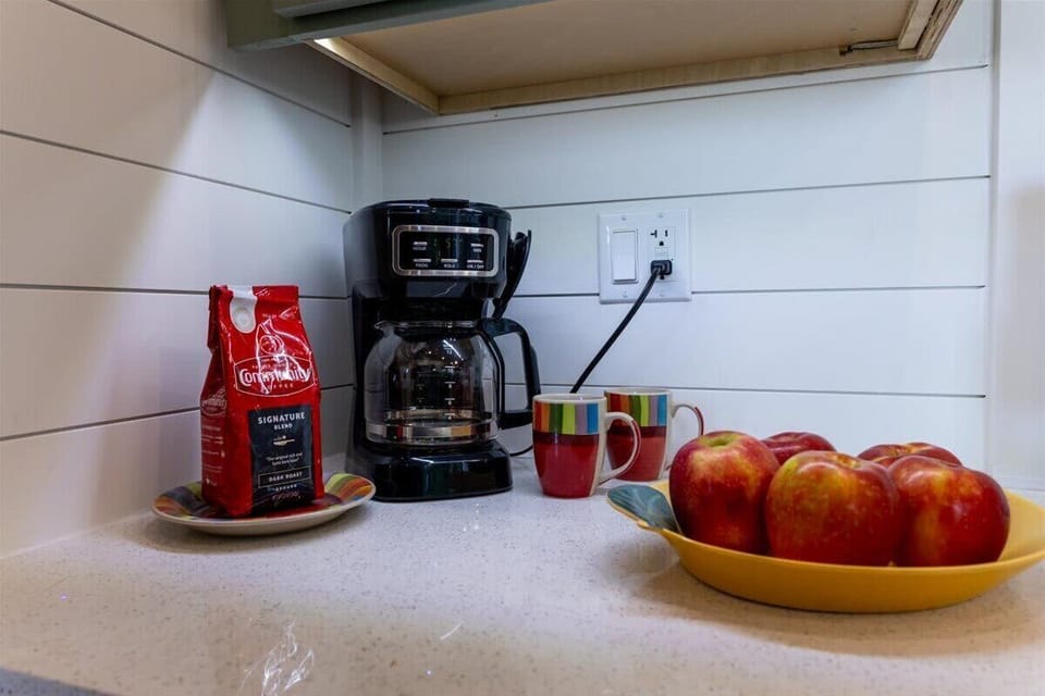 Drip coffee maker