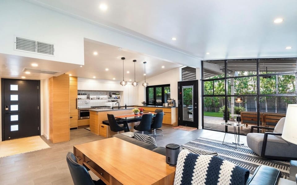 Kitchen / Living room