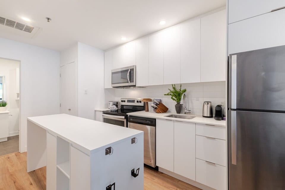 1445Clark-304-4