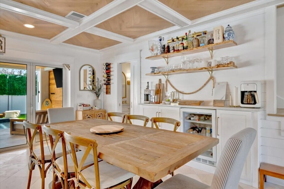 Dinning Room With Seating for 8