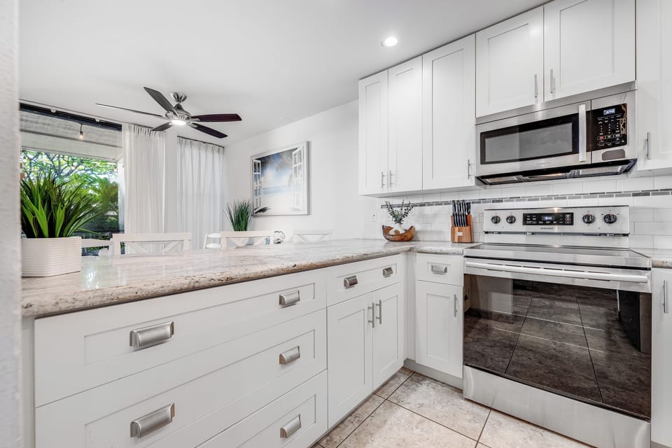 Open kitchen so you can cook and socialize!