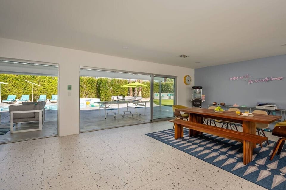 Dining area: 8-person dining table