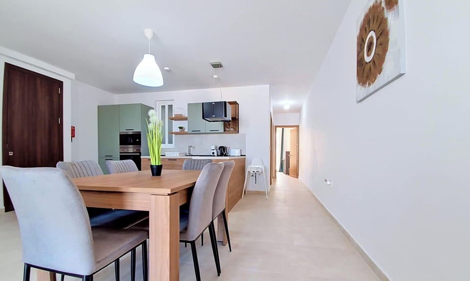 Kitchen and dining area
