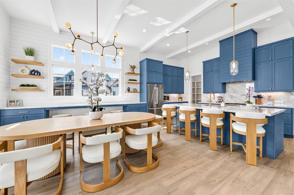 Kitchen / dining