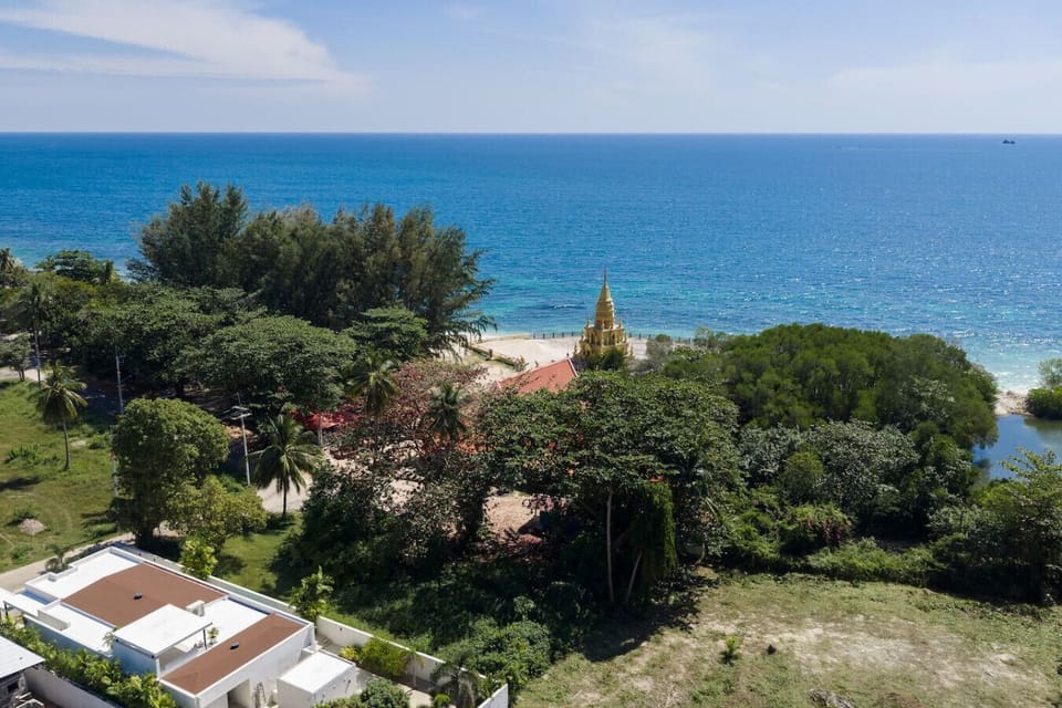 Stunning panoramic ocean view from the property rooftop