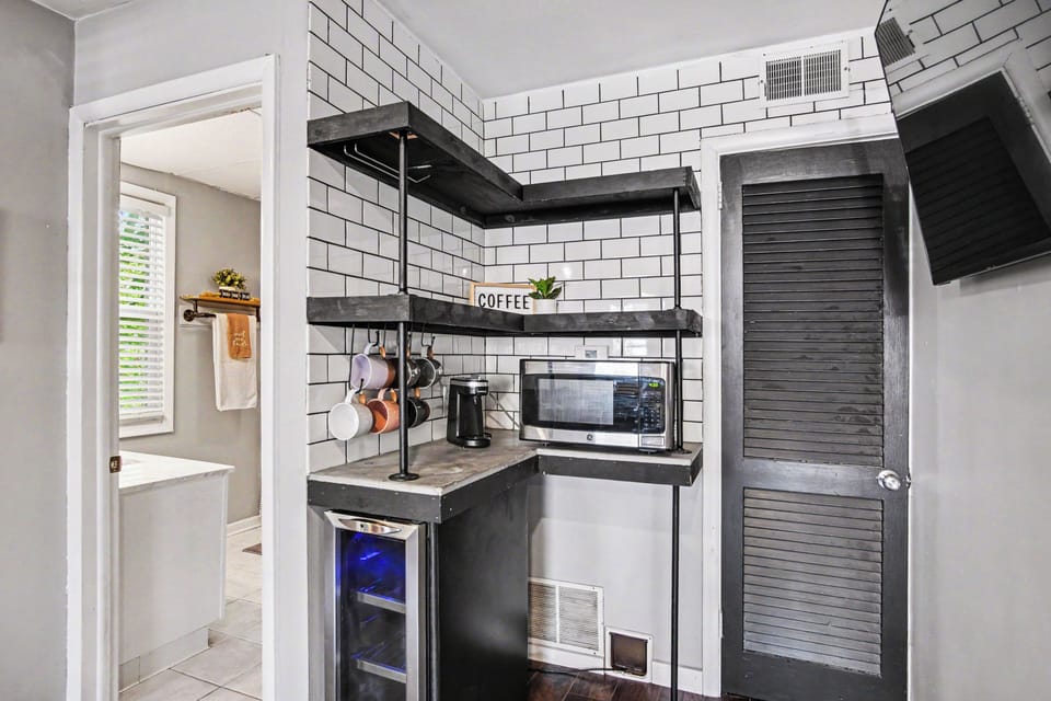 Pantry - 616. 287. 2210