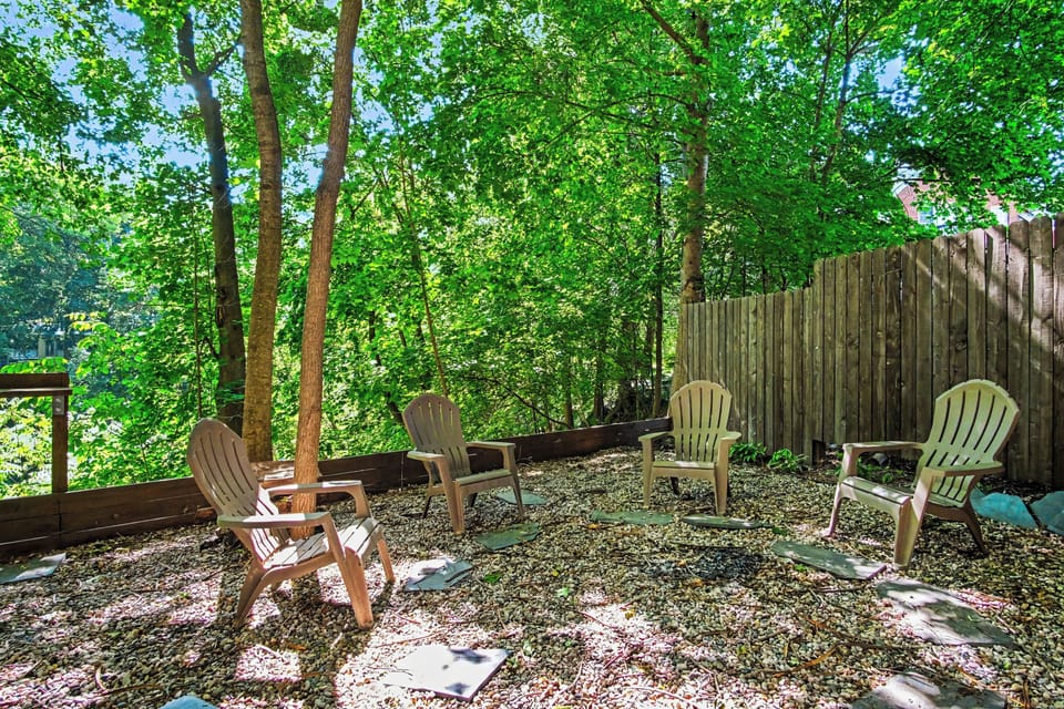 Outdoor Area - 616. 287. 2210