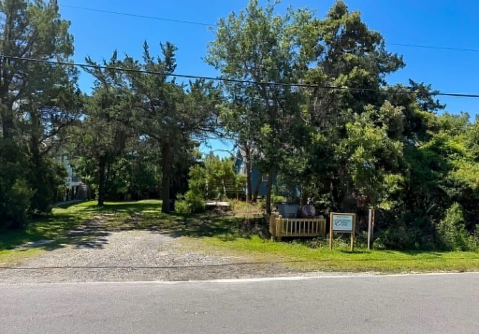 Street view of Carolina's Calling