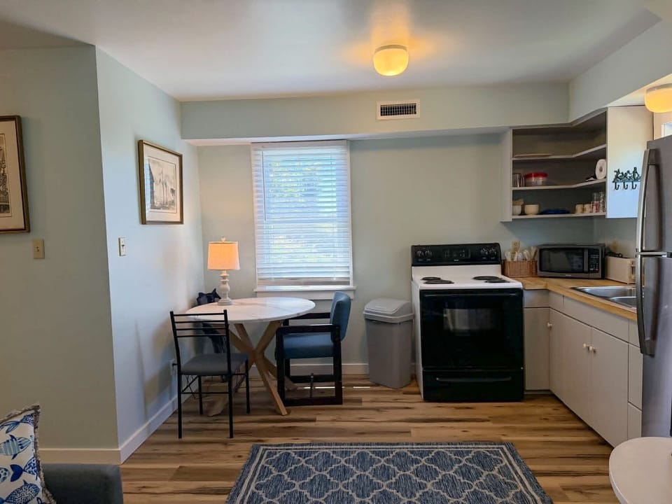 Living Area (alternate view)