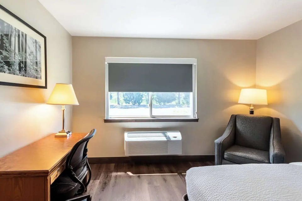 Bedroom. Interior and views may vary based on location and availability.