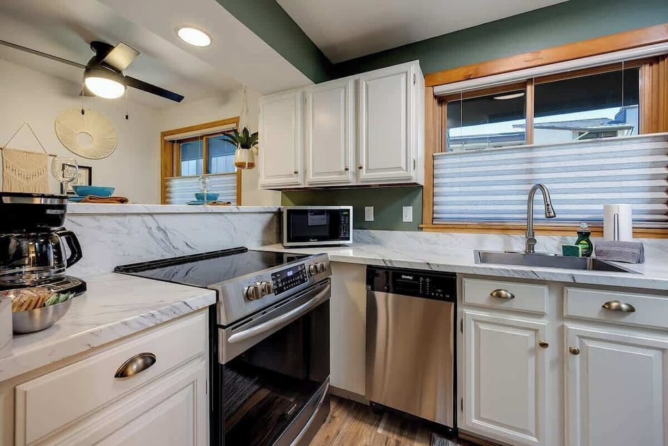 Full Kitchen
