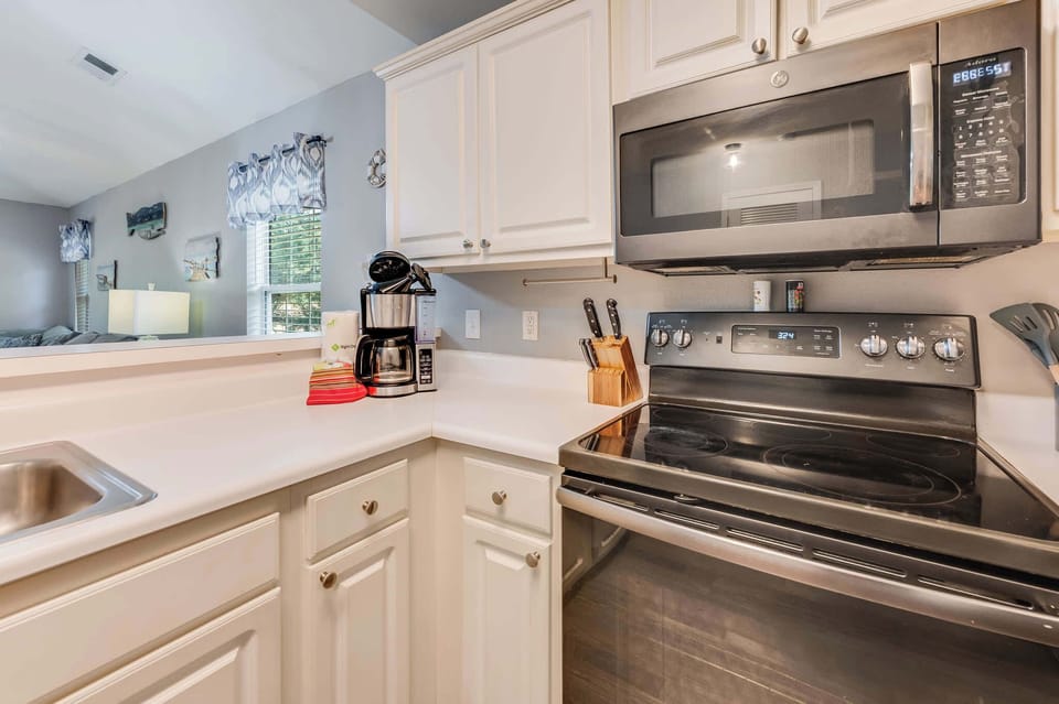 Fully Equipped Kitchen for Your Stay
