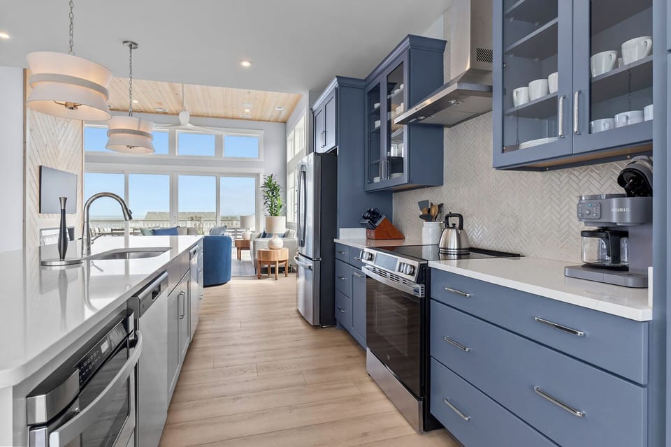 Fourth Level Full Gourmet Kitchen