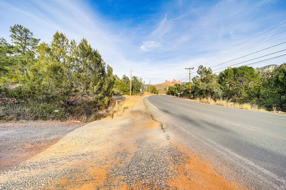 Nature Surroundings | Open Yard | Greenery & Scenic Red Rock Views