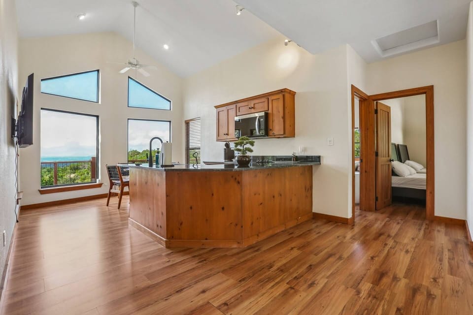 Second House - Kitchenette with mini fridge and essentials for light meal prep