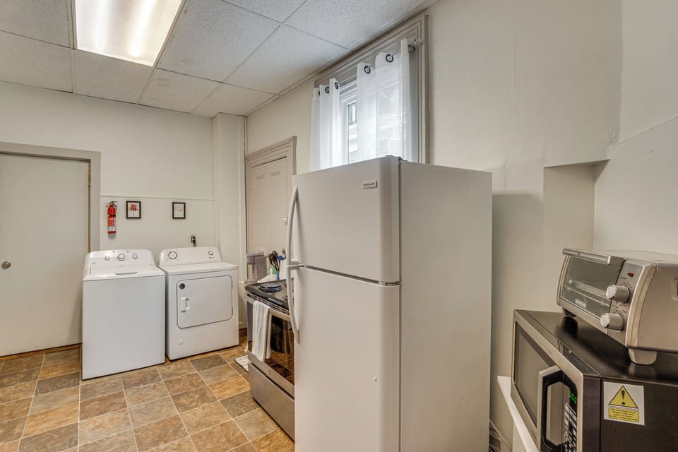 Kitchen | Washer & Dryer