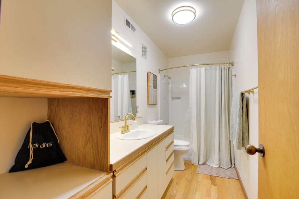 Bathroom | Lower Level