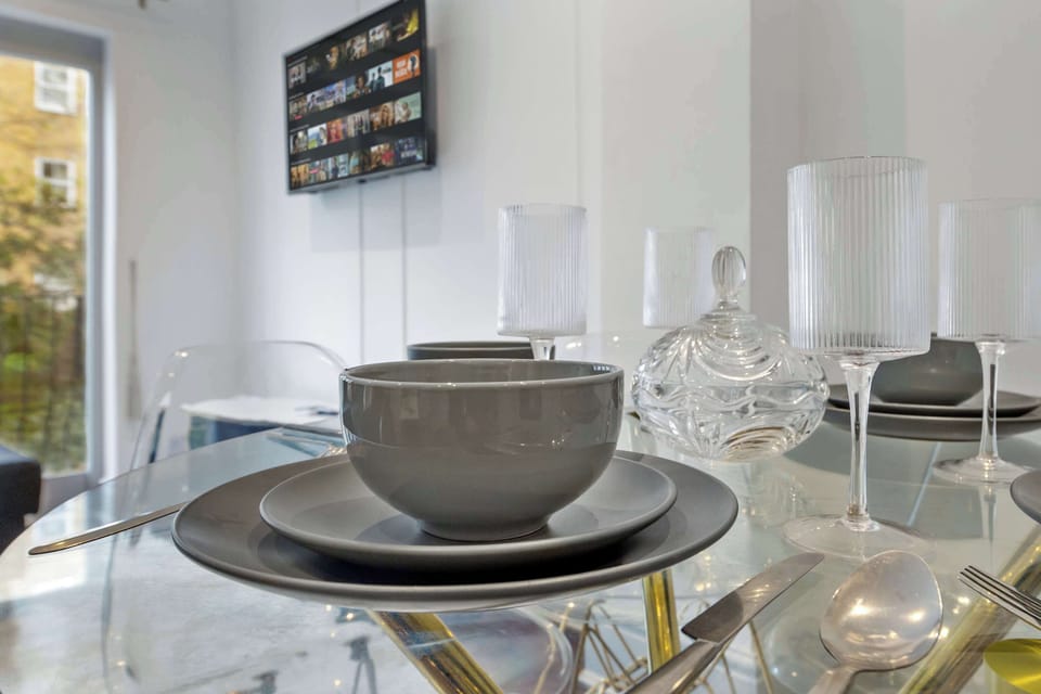Prepare your favorite drinks and foods for relaxing conversations and unforgettable moments.