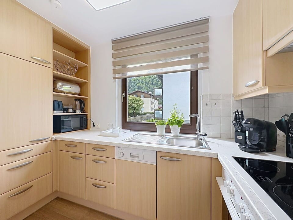 Kitchen, Countertop, Cabinetry, Kitchen Appliance, Interior Design, Wood, Furniture, Home, Flooring, Major Appliance