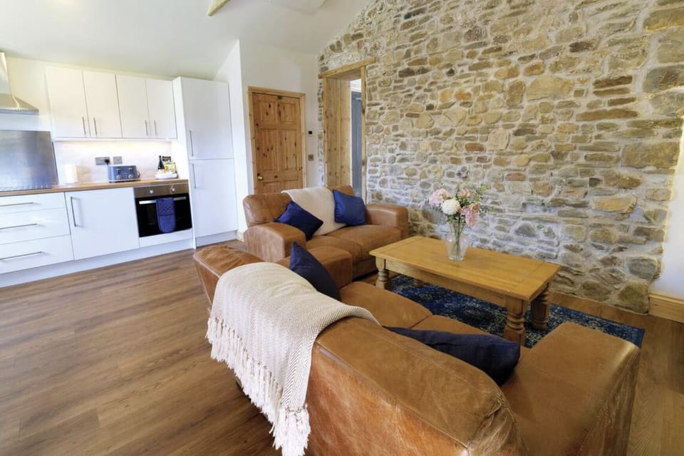 Pendragon lounge area