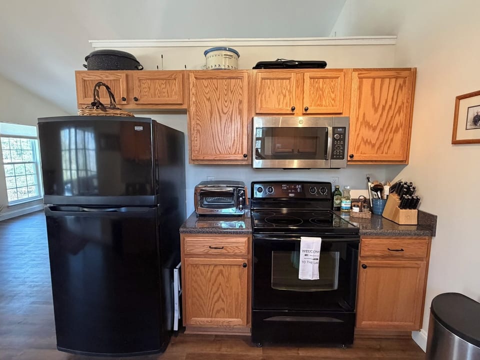Kitchen. The dining area is to the left.