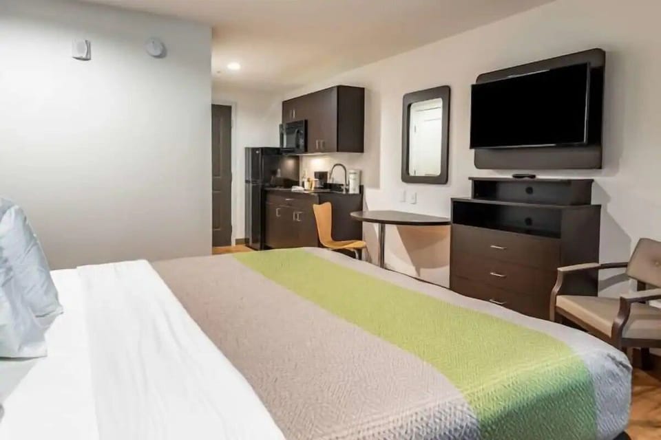 Bedroom. Interior and views may vary based on location and availability.