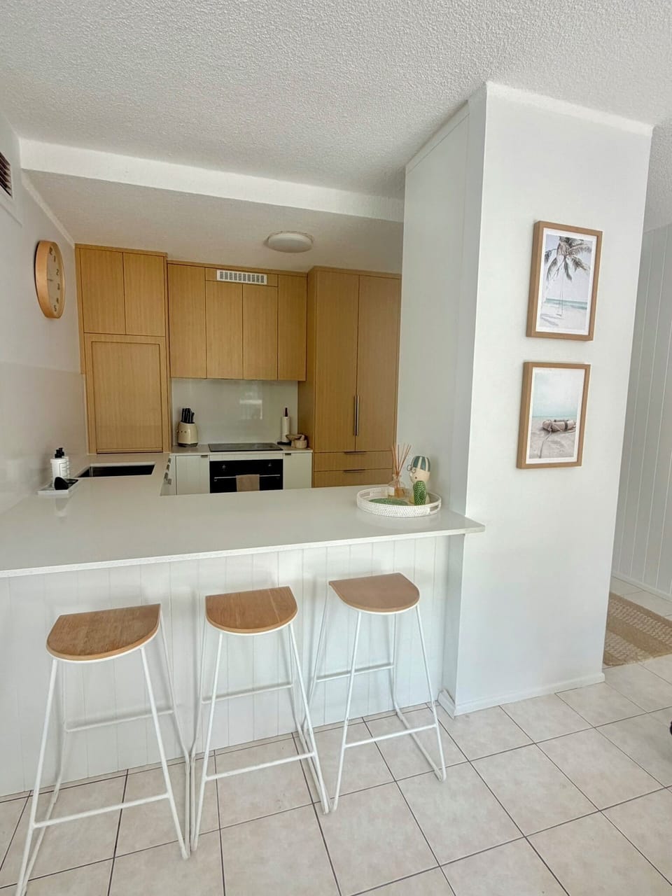 Newly renovated kitchen with new appliances and cookery.