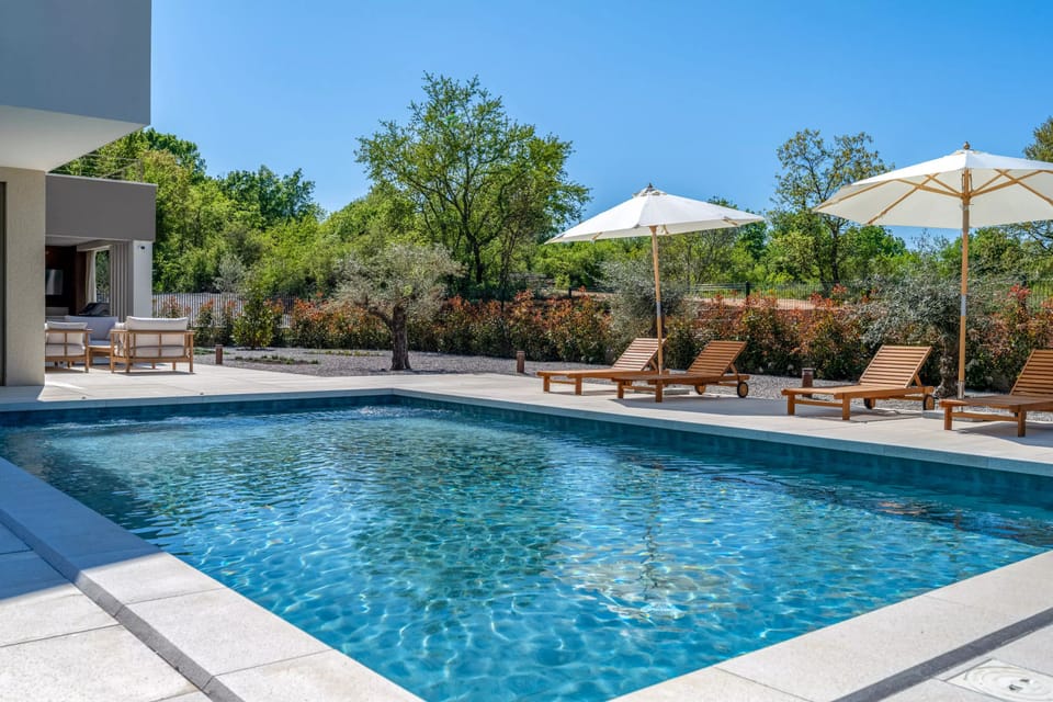 Private Pool