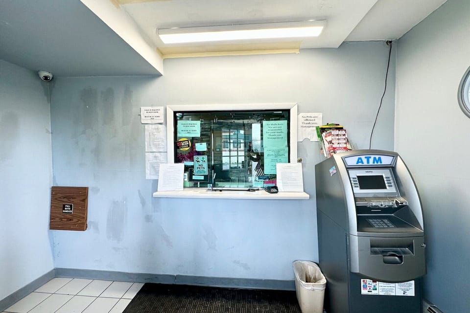 Entrance / Reception