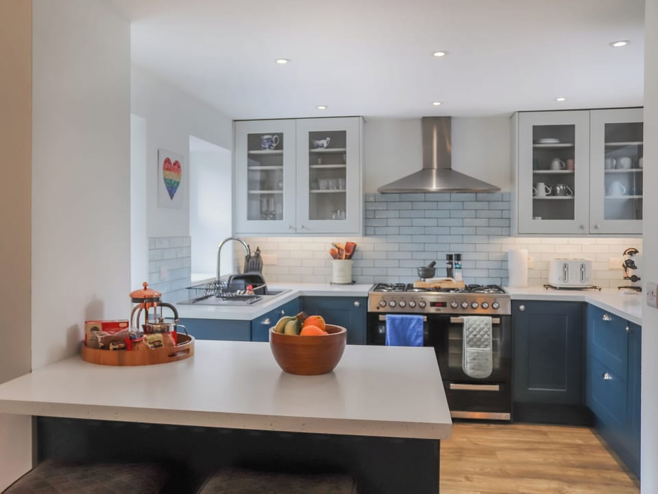 Kitchen | Rhydwenfa, Porthmadog