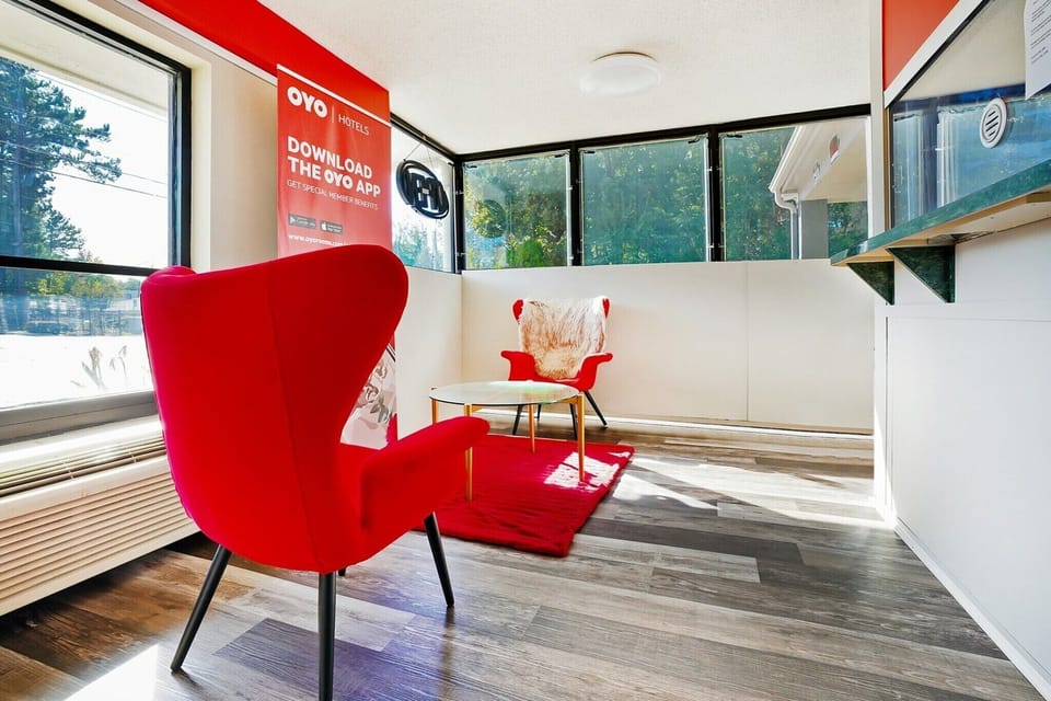 Entrance / Reception