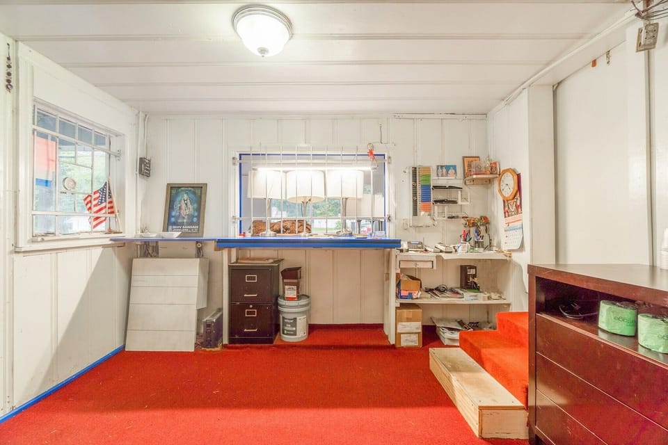 Entrance / Reception