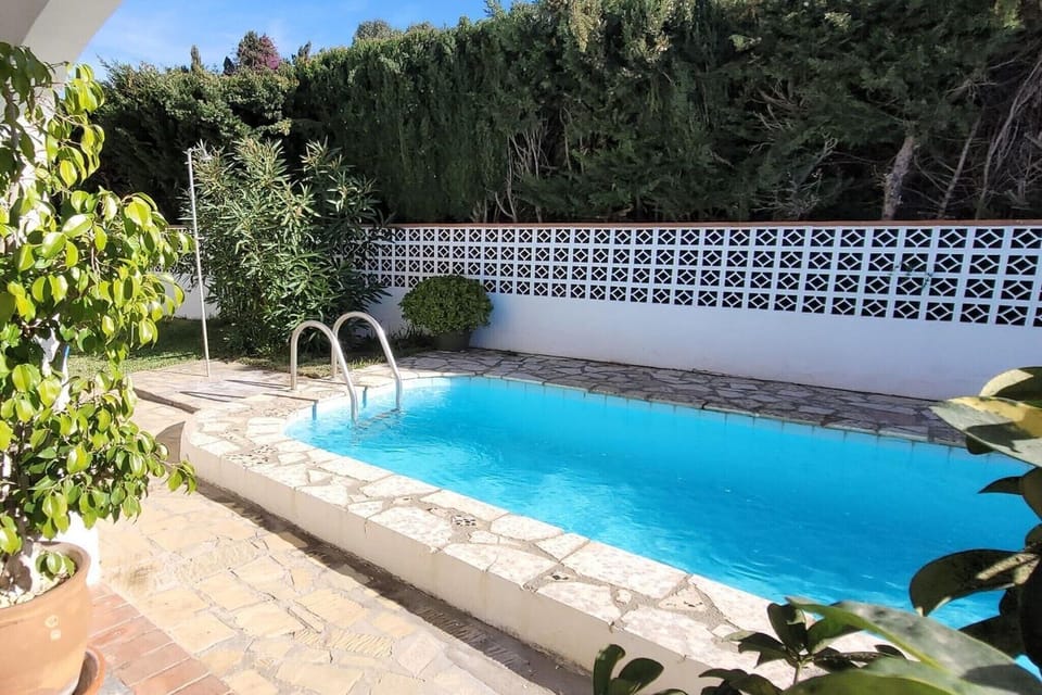 Holiday Home Swimming Pool