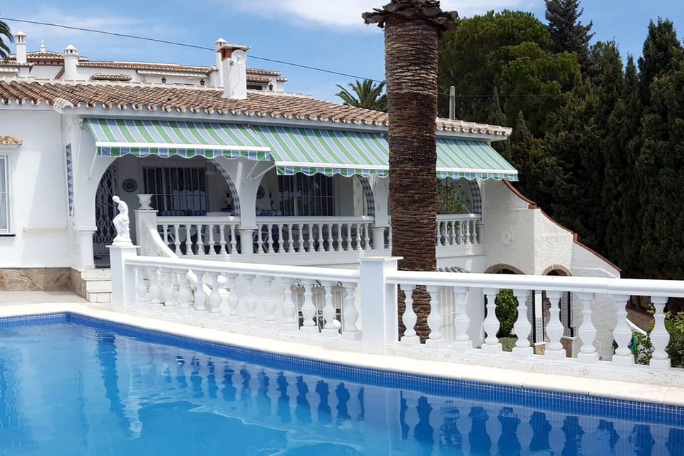 Holiday Home Swimming Pool