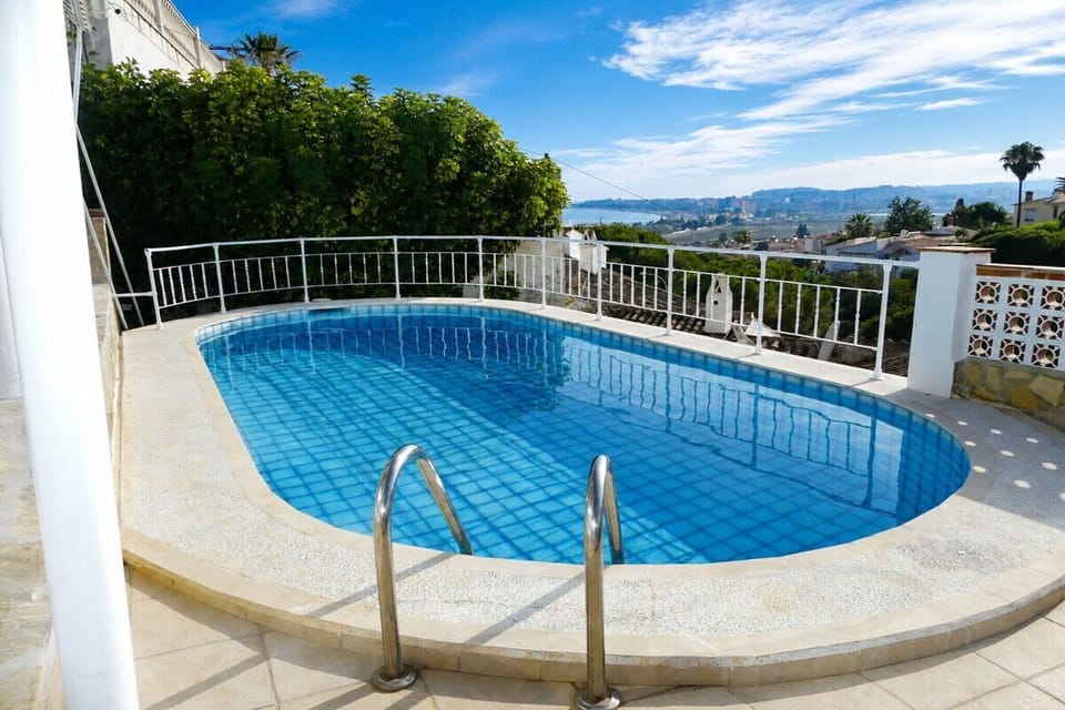 Holiday Home Swimming Pool