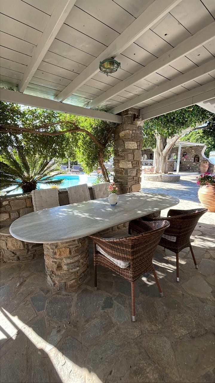 Exterior common seating area