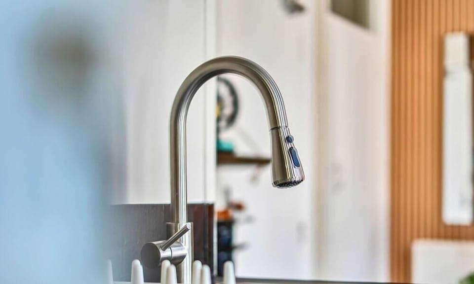 MODERN KITCHENETTE WITH QUALITY FIXTURES