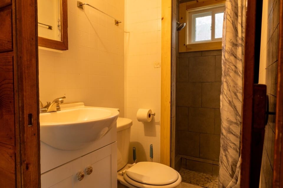 Cabin 18-5