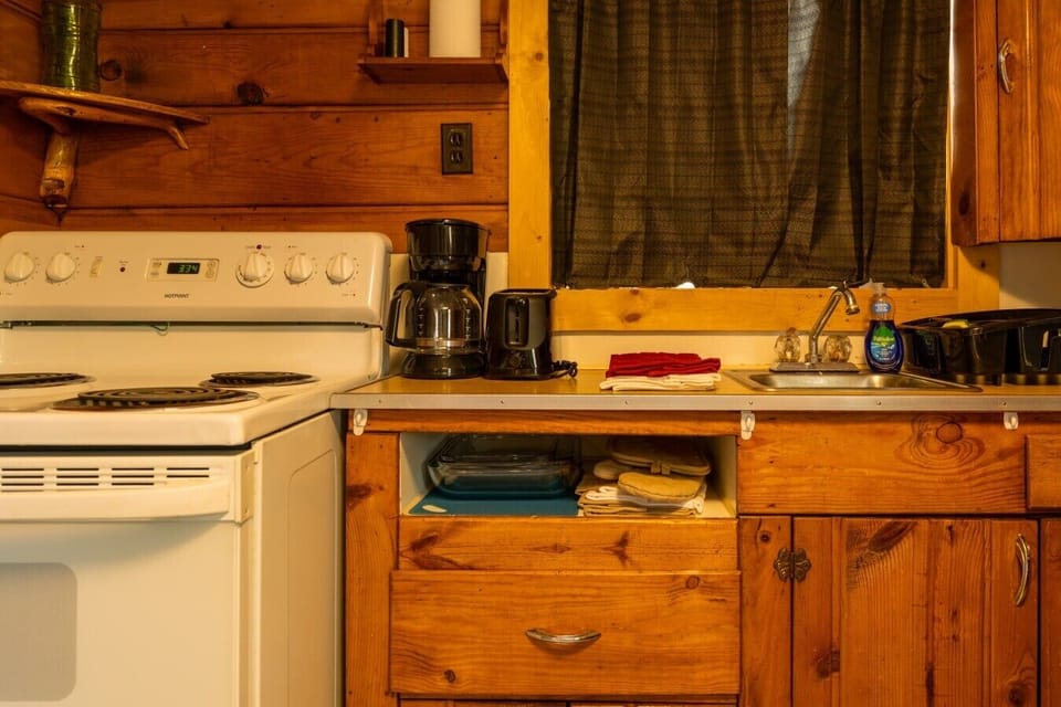 Cabin 16-4