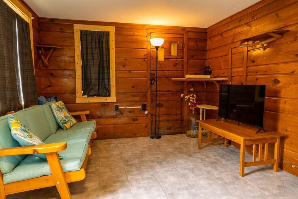 Cabin 16-1
